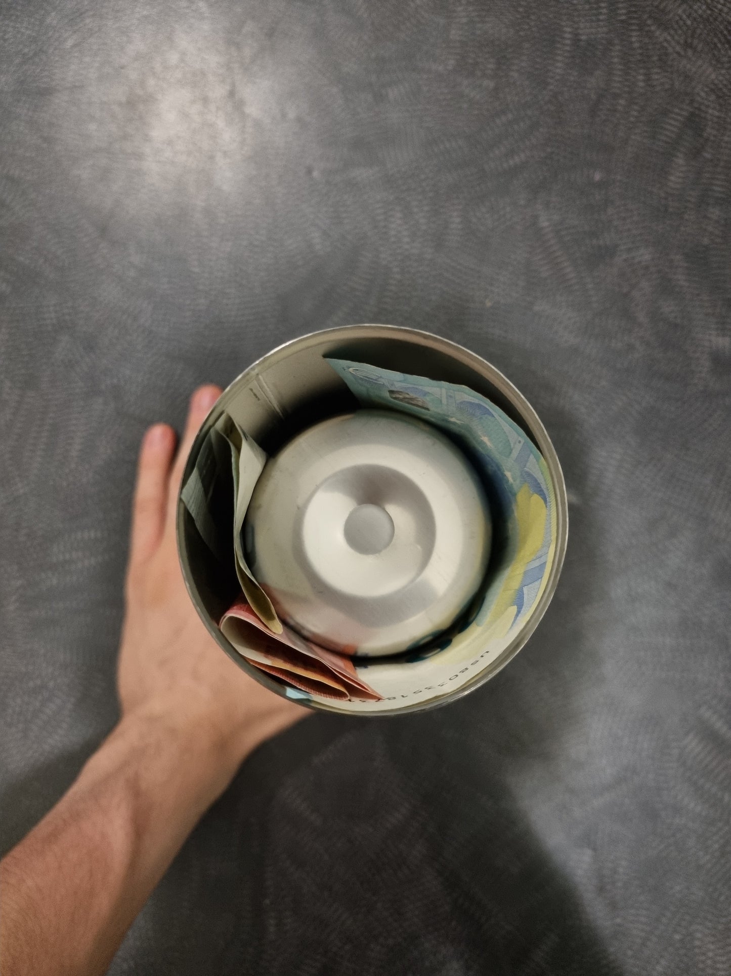 Bouteille cache billets